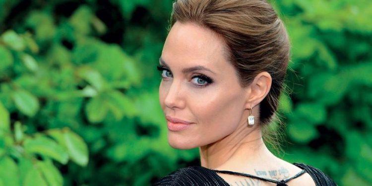 H Αντζελίνα Τζολί προετοιμάζεται για τον ρόλο της ζωής της – Θα ενσαρκώσει τη Μαρία Κάλλας