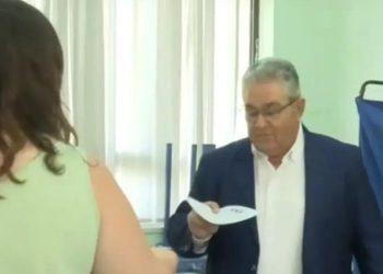 Εκλογές 2023: Απρόοπτο με τον Δημήτρη Κουτσούμπα – Δεν του έδωσαν ψηφοδέλτιο του ΚΚΕ