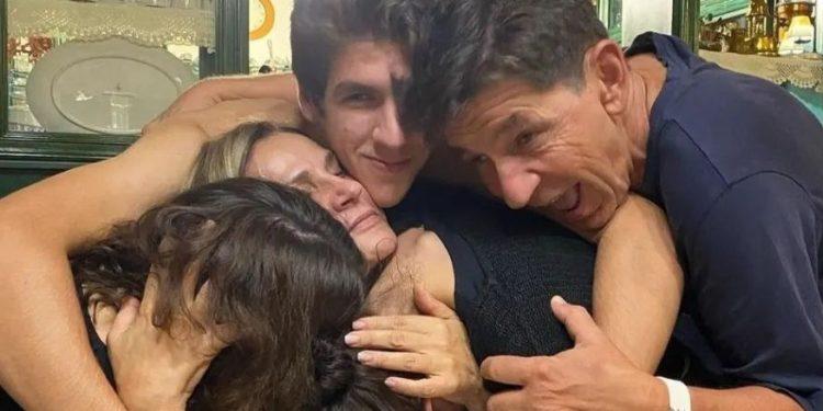 Μπέσσυ Μάλφα – Γεράσιμος Σκιαδαρέσης: Περήφανοι γονείς – Ο γιος τους πέτυχε στις Πανελλήνιες