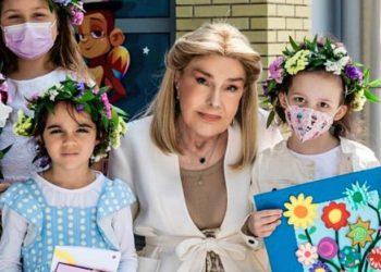 Μαριάννα Βαρδινογιάννη: Διέθεσε 50 εκατ. ευρώ, έσωσε πάνω από 1.000 καρκινοπαθή παιδιά