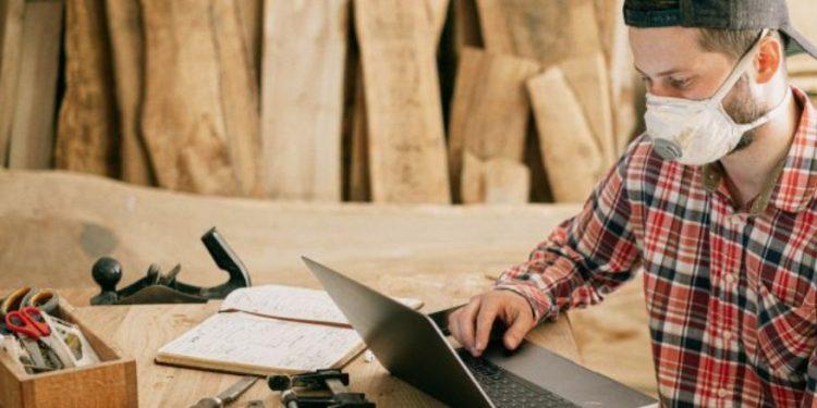 Τηλεργασία: 3+1 προβλήματα που απειλούν τους εργαζόμενους