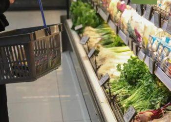 Επιδόματα: Συνεχίζεται το Market Pass, έρχεται το Youth Pass, αυξήσεις σε μισθούς και συντάξεις