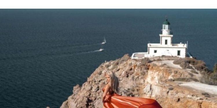 Σαντορίνη: To ελληνικό νησί που απογείωσε τον κλάδο της φωτογραφίας