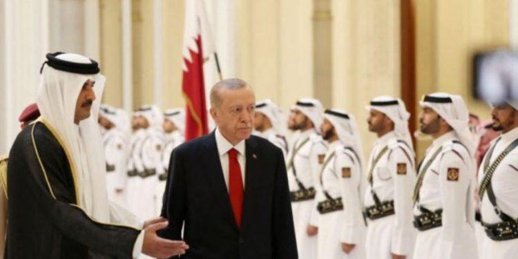 Ερντογάν: Aναζητάει 50 δισ. στον Κόλπο για να αποφύγει το ΔΝΤ