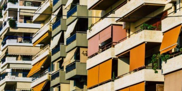 Κατοικία: Δίνουν στο ενοίκιο το 35% του εισοδήματός τους