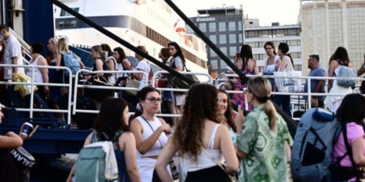 Διακοπές: H μεγάλη έξοδος των αδειούχων του Αυγούστου