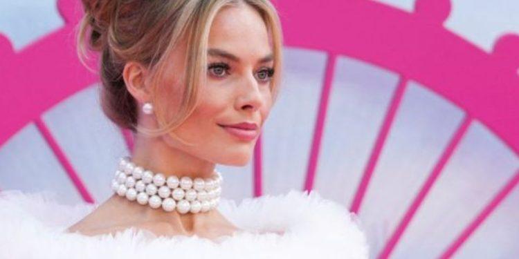 Barbie: H Margot Robbie αποκαλύπτει ποιο ήταν το πρώτο πράγμα που έκανε όταν έβγαλε λεφτά