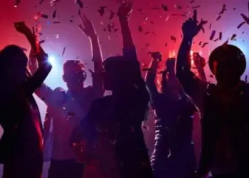 Τουρκία: Ξέφρενο πάρτι σε ιστορική ορθόδοξη εκκλησία στη Σμύρνη