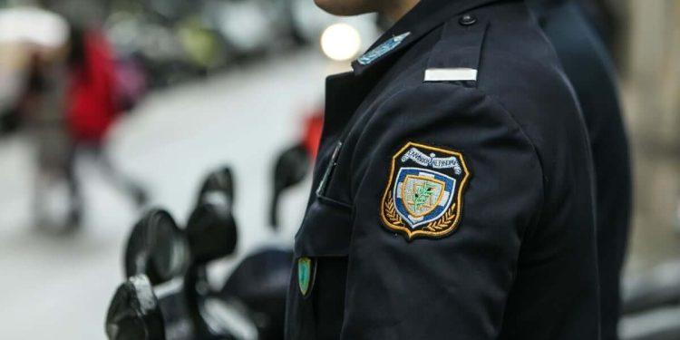 Έφοδος των «αδιάφθορων» στη Ζάκυνθο – Δικογραφία «βόμβα» για αξιωματικό της ΕΛ.ΑΣ