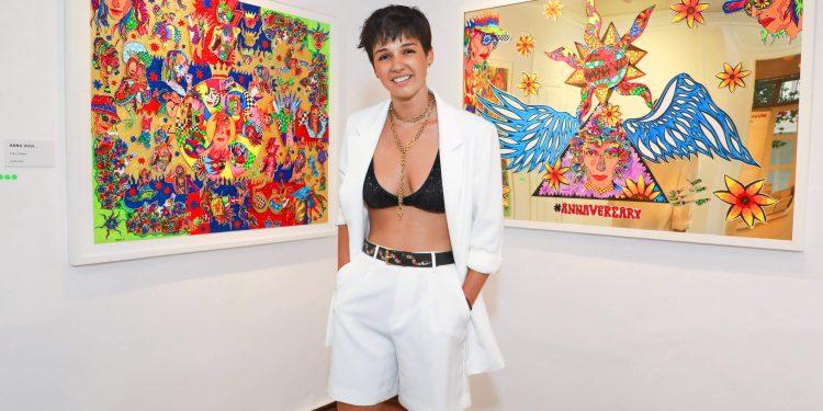 Εγκαίνια με φίλους για την Μιράντα Βατοπούλου στη Μύκονο