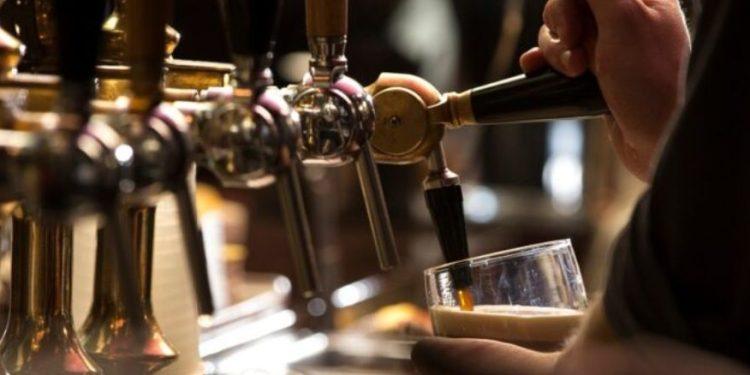 Στους βασικούς παραγωγούς μπίρας μπαίνει η Ελλάδα – Αύξηση 41% σε έναν χρόνο