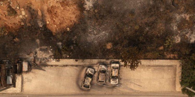 Φωτιές στον Έβρο: Αποκομμένος οδικώς ο νομός από την υπόλοιπη Ελλάδα – Χωριά χωρίς ρεύμα