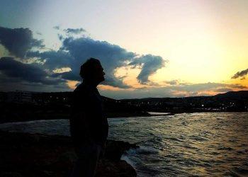 Ο κλοιός σφίγγει, ανόητε!