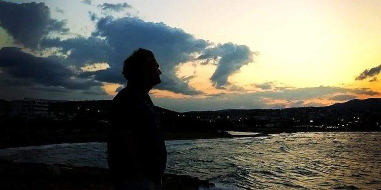 Ο κλοιός σφίγγει, ανόητε!