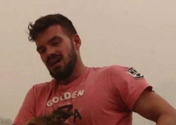 Πυρκαγιές: Ανεβαίνει προς την Πάρνηθα η φωτιά που ξέσπασε στη Φυλή – Κάηκαν σπίτια κι αυτοκίνητα στη Χασιά