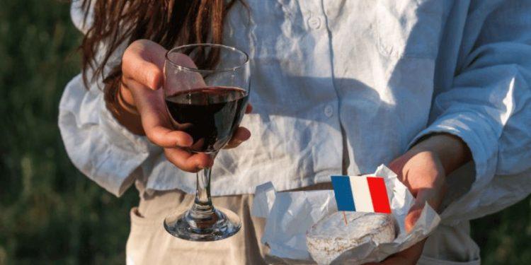 Πτώση 25% κατανάλωσης οίνου στην Γαλλία ως το 2034, δυναμικό κοινό οι γυναίκες