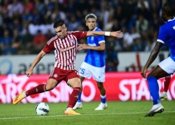 Το φανταστικό γκολ πρόκρισης του Αλεξανδρόπουλου στο 90+6′