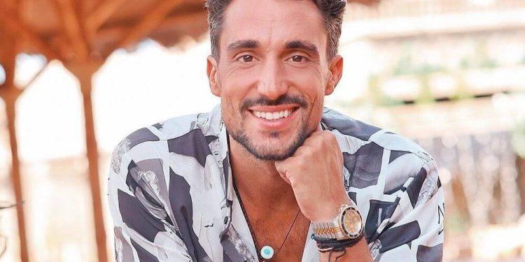 JUICY NEWS Ο Σάκης Κατσούλης από το Survivor All Star στον Χαρδαλιά