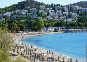 Ακτή Βουλιαγμένης: Το διαμάντι της Αττικής Ριβιέρας και τα σχέδια της ΕΤΑΔ