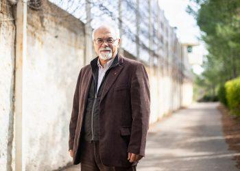 Πέτρος Δαμιανός: Ένας εκπαιδευτικός έστησε σχολείο σε φυλακές ανηλίκων