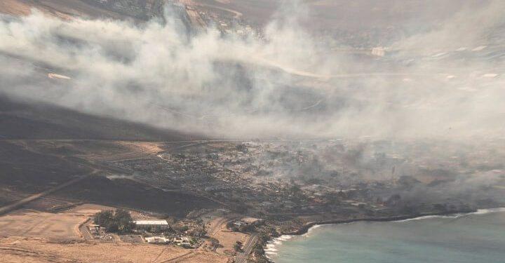 53 νεκροί, χιλιάδες άστεγοι από τις πυρκαγιές στη Χαβάη