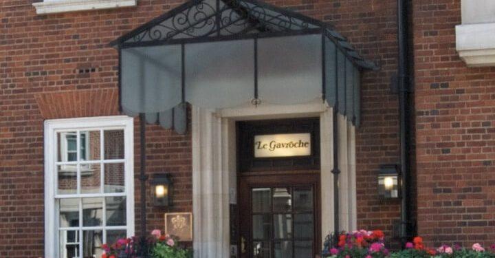 Κλείνει το ιστορικό εστιατόριο του Λονδίνου, “Le Gavroche”, βραβευμένο με αστέρια Michelin