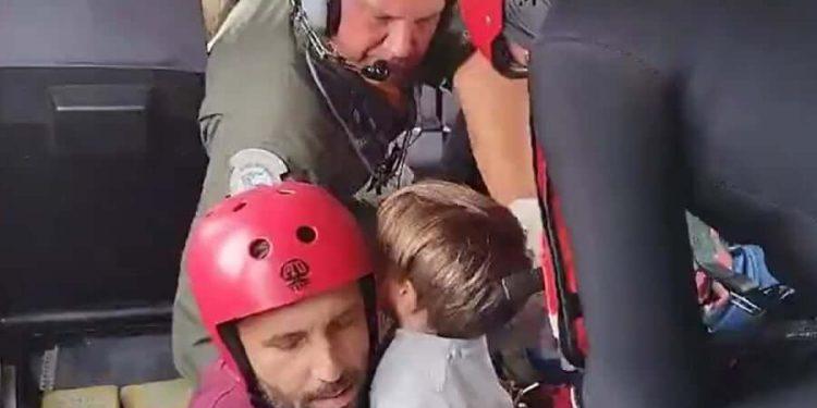 Αστρίτσα Καρδίτσας: Συγκλονιστικές εικόνες διασώσεων από αέρα, γη και… «θάλασσα»