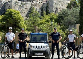 Το μικρότερο περιπολικό της ΕΛ.ΑΣ. βγήκε στους δρόμους της Αθήνας