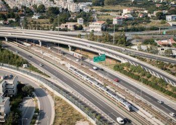 Η ΓΕΚ ΤΕΡΝΑ πλειοδότης για την Αττική Οδό με προσφορά €3,27 δισ. – Αναλυτικά όλες οι προσφορές