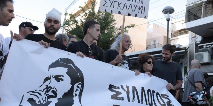 Παύλος Φύσσας: Αντιφασιστικές πορείες σε όλη την χώρα για τα δέκα χρόνια από τη δολοφονία του
