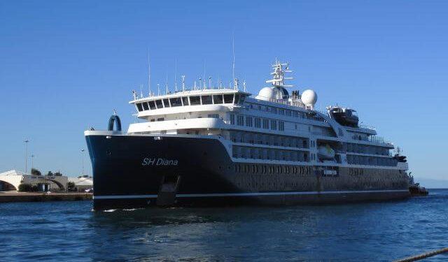 Στον Πειραια για πρώτη φορά το mega yacht SH DIANA