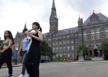 Η γενιά Ζ γυρίζει την πλάτη στην ανώτατη εκπαίδευση