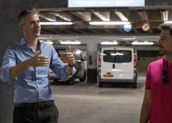 Εκατό θέσεις στάθμευσης στο υπόγειο πάρκινγκ στην Πλατεία Κλαυθμώνος