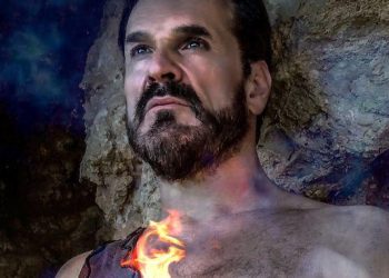 ΠΡΟΜΗΘΕΑΣ ΕΣΤΑΥΡΩΜΕΝΟΣ