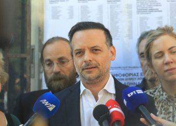 «Τα προβλήματα της πόλης δεν έχουν χρώματα και κόμματα. Είμαι δήμαρχος όλων των Αθηναίων»: Πρώτη συνέντευξη Δούκα μετά την εκλογή το