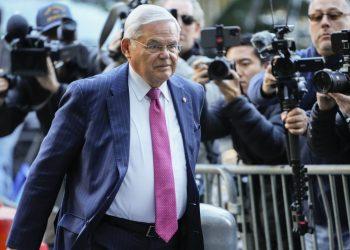 Αθώος δήλωσε ο Μενέντεζ στην κατηγορία ότι ενεργούσε ως «ξένος πράκτορας»