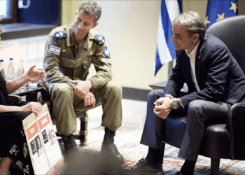 Πόλεμος στο Ισραήλ – Μητσοτάκης: Συνάντησε συγγενείς ομήρων που απήχθησαν από τη Χαμάς