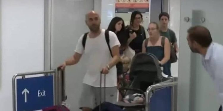 Επέστρεψαν 81 Έλληνες από το Ισραήλ και τα Παλαιστινιακά εδάφη- Συγκλονιστικές μαρτυρίες