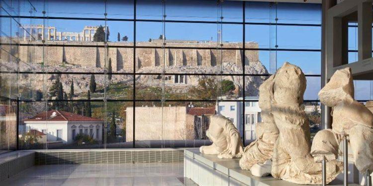Μουσείο Ακρόπολης: Περιστατικό ακράτειας τελικά η υπόθεση με τον επισκέπτη που «αφόδευσε»