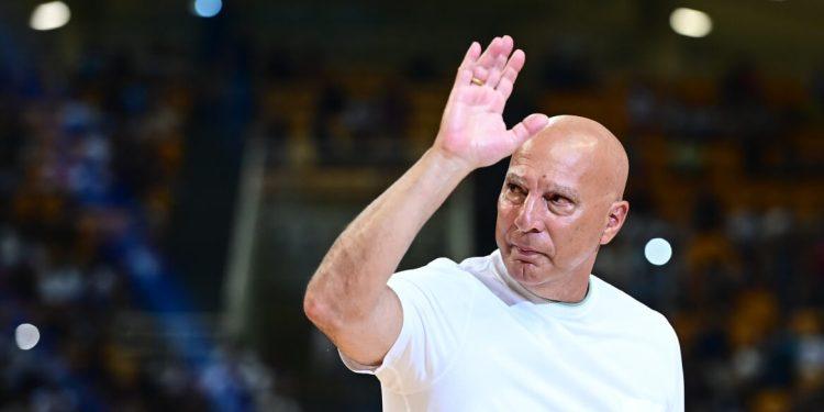 Νίκος Γκάλης: «Προέρχομαι από φτωχή οικογένεια, σέβομαι το ίδιο τον εργαζόμενο και τον πρωθυπουργό» –