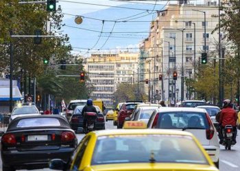 Καύσιμα: Αυξάνει η κατανάλωση βενζίνης, βουτιά στο πετρέλαιο θέρμανσης