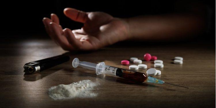 Βύρωνας: Πέθανε η 16χρονη που χρησιμοποίησαν σαν πειραματόζωο για δοκιμές ναρκωτικών