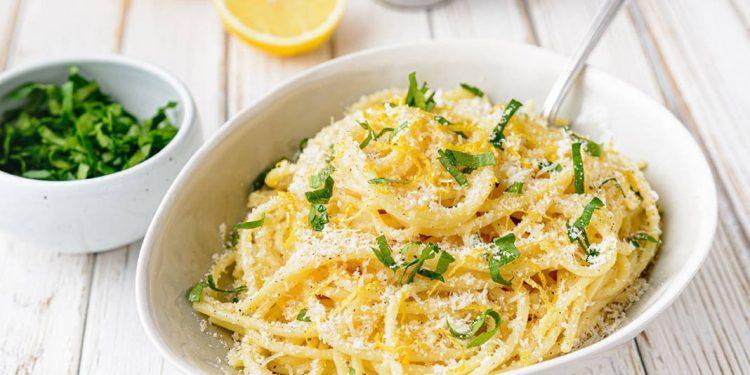 Spaghetti al limone (Σπαγγέτι λεμονιού)