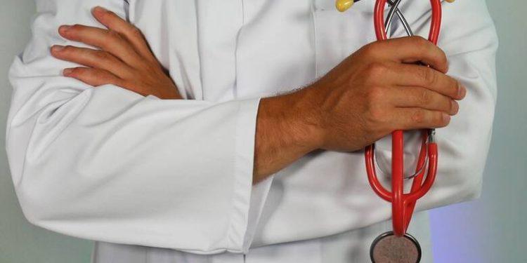 ΑΜΚΑ: Ποιοι μένουν «εκτός» ιατροφαρμακευτικής κάλυψης με το νέο νομοσχέδιο