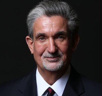 Ο Τεντ Λεόνσις μιλά στον «Εθνικό Κήρυκα» για τη βράβευσή του από την THI