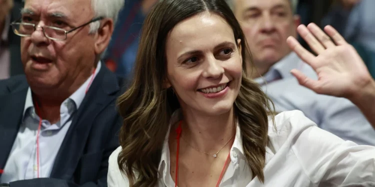 Κουνάει μαντήλι η ομάδα Αχτσιόγλου στον ΣΥΡΙΖΑ (του Κασσελάκη) – Συγκροτείται νέα ΚΟ