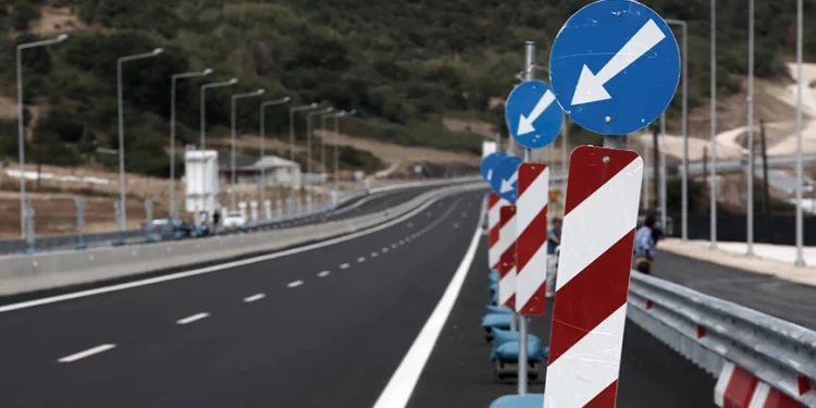 Προσωρινές κυκλοφοριακές στην Αθηνών – Κορίνθου λόγω εκτέλεσης εργασιών