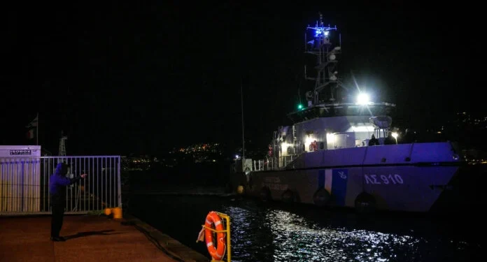 Ναυάγιο στη Λέσβο: Συνεχίζονται οι έρευνες για τον εντοπισμό των αγνοούμενων