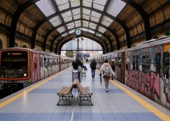 Λίφτινγκ στον ΗΣΑΠ: Τι αλλάζει στους σταθμούς της γραμμής «Πειραιάς – Κηφισιά»