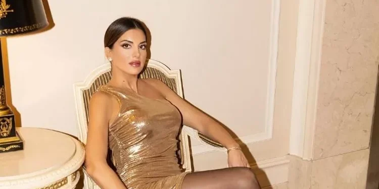 Σταματίνα Τσιμτσιλή | Η χριστουγεννιάτικη γιορτή που έκανε στο σπίτι της για τις φίλες της